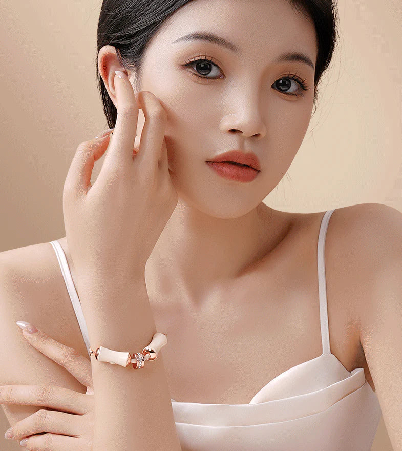 2025 Svakom Bamboo pro Clitoral Massage Vibrator