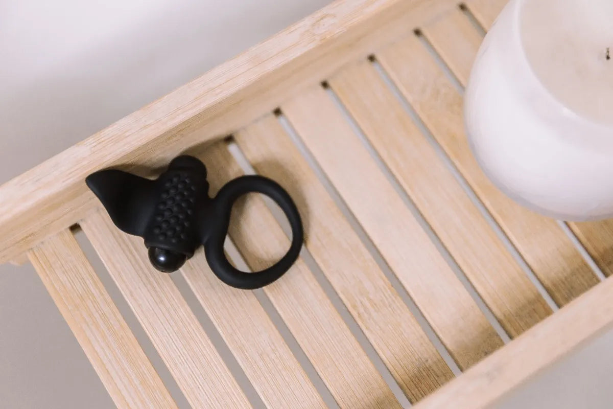 Adrien Lastic Lingus Vibrating Cock Ring