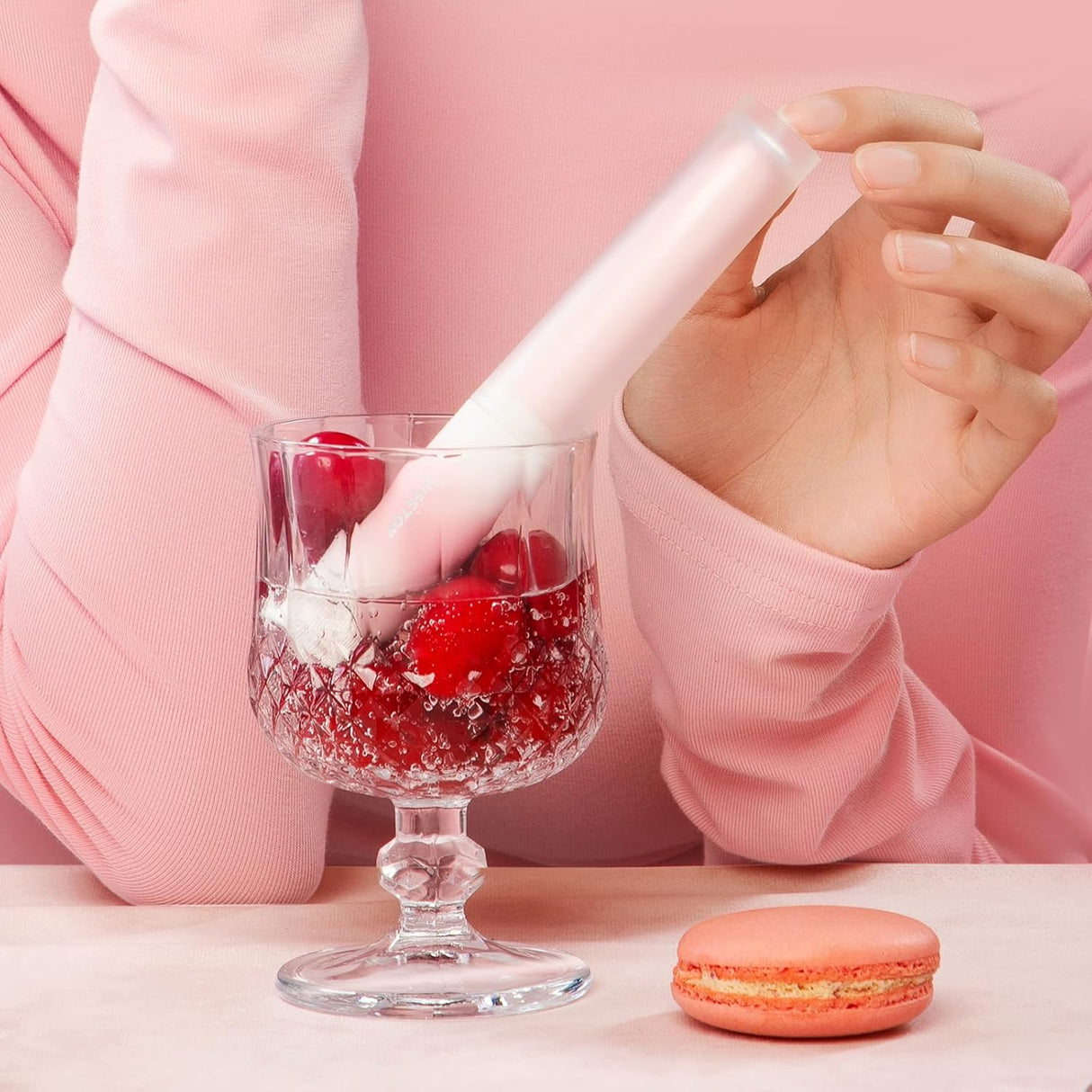 KISSTOY POP CHERRY Lipstick Vibrator