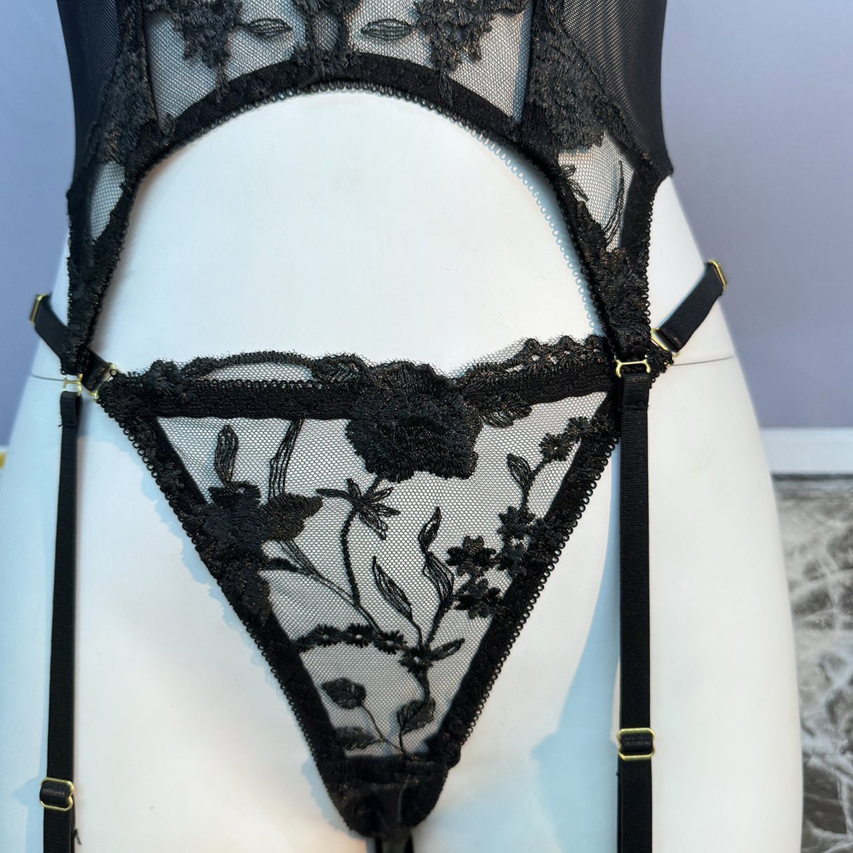 Mesh Embroidery Lace Transparent Sexy Bra suit With Thong