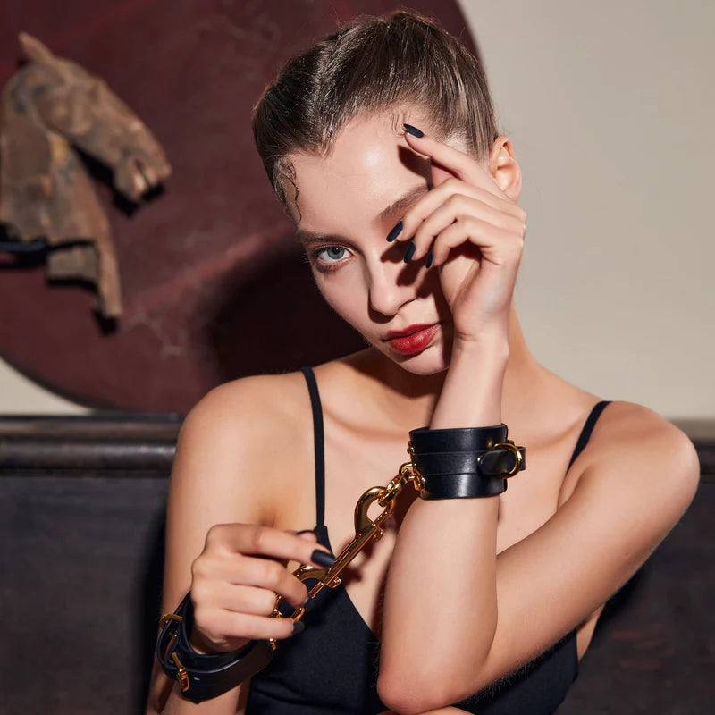 UPKO Leather Handcuffs/Ankle cuffs