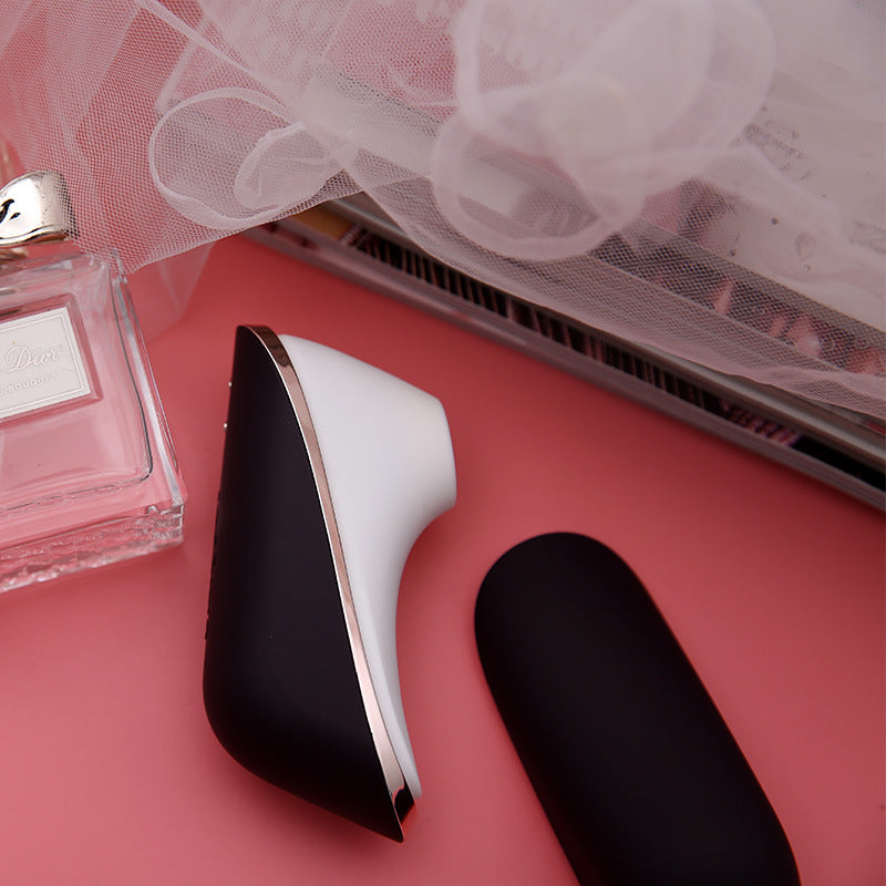 Satisfyer Pro Traveler sucking vibrator