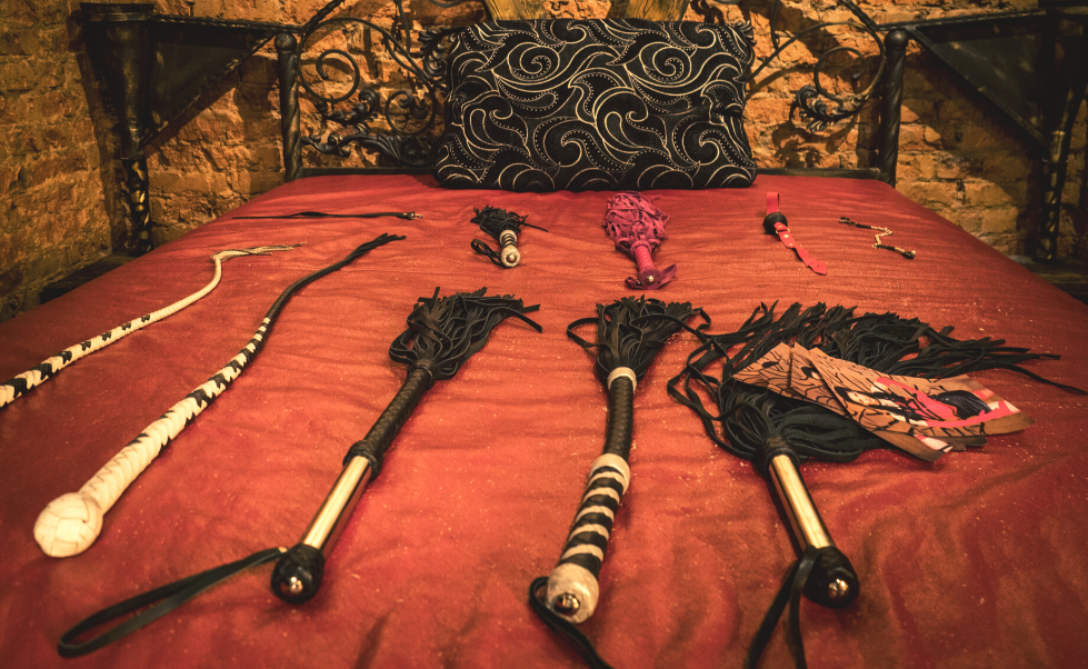 Unlock the Thrill: Exploring the World of Impact Play in BDSM – honeysx