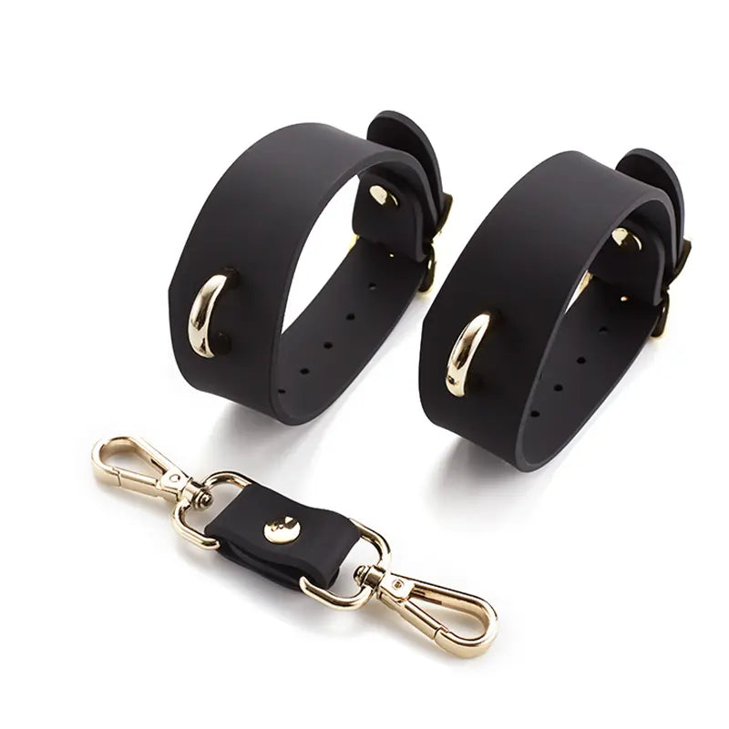 Roomfun BDSM Kit Cross buckle bondage kit ZW-087